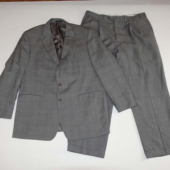 Lauren Ralph Lauren Men's 2 Button Suit Size 46 Long 40 x 30 Gray Wool Plaid 46L